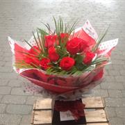 12 red rose bouquet 